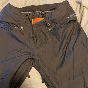 Burton women’s ski pants, size XL